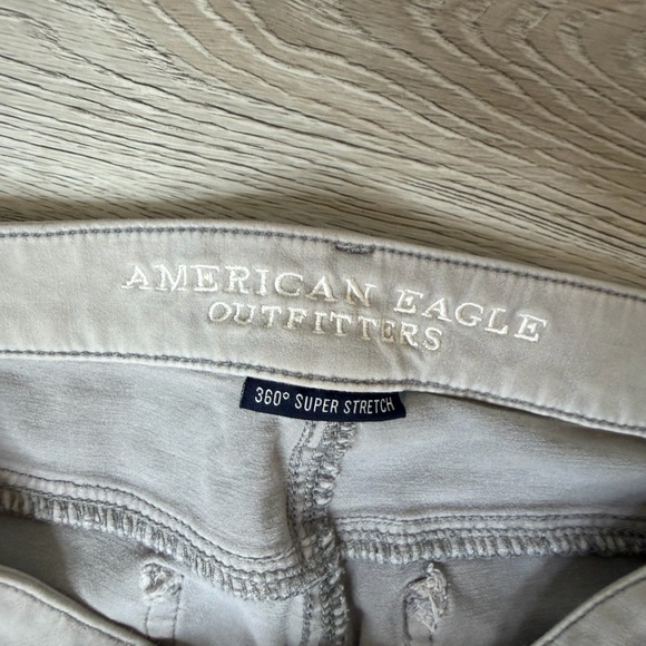 American Eagle Jegging 360° Super Stretch Raw Hem Jeans Size 8 Long - Picture 6 of 9